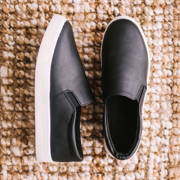 Vegan Leather slip on sneakers black - Picture 3 of 3
